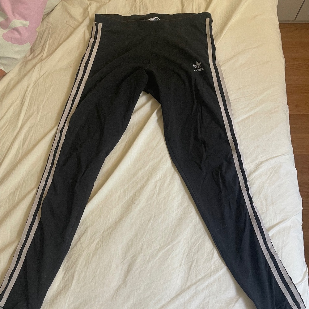 Adidas 3 stripes Leggings size S